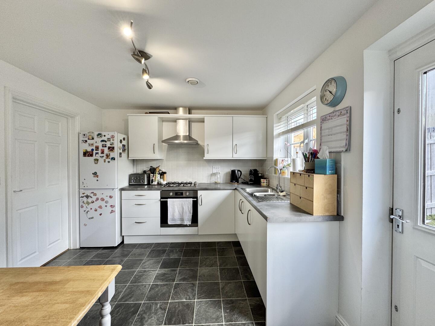 Kew Lastanen, Tinney Drive, Truro